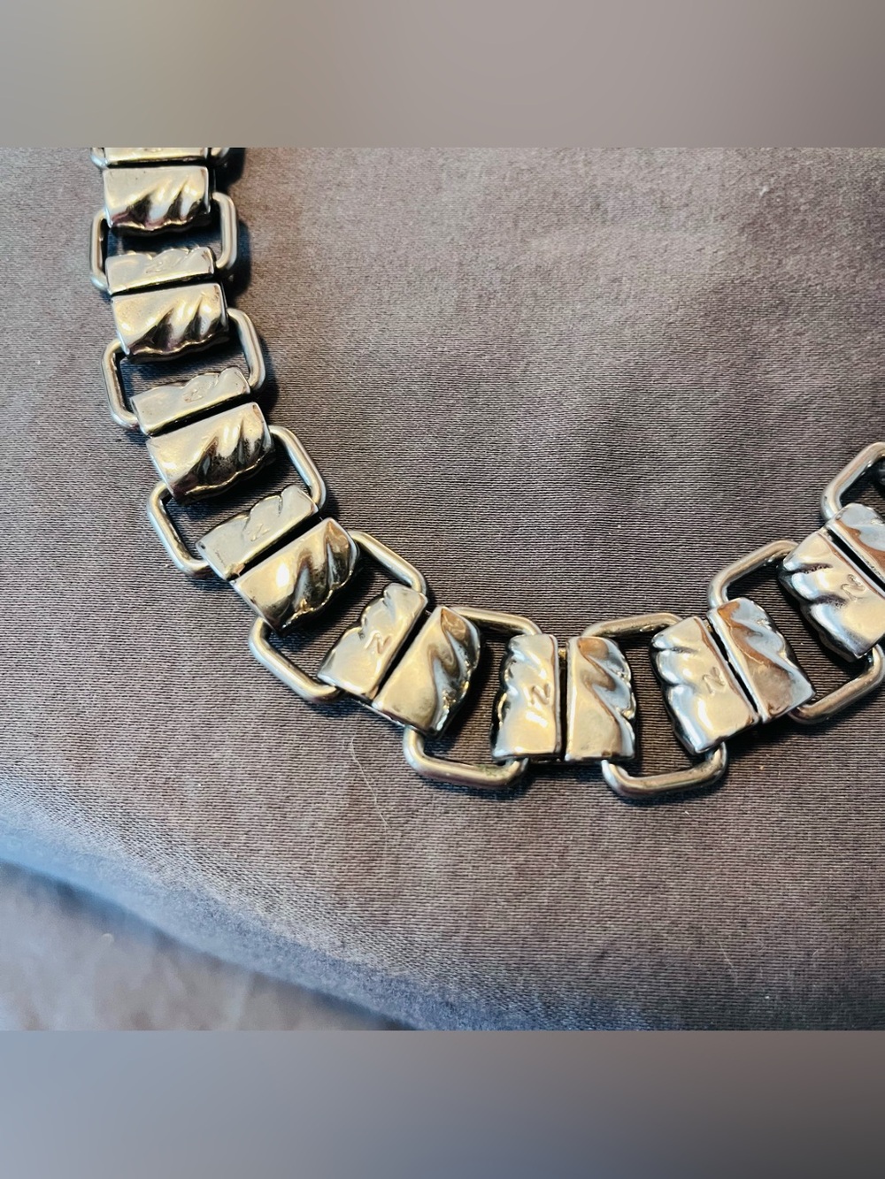 Vintage Givenchy Silver Tone 18”Wide Link Iconic Necklace - Picture 4 of 6